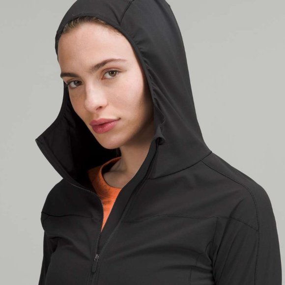 NWT lululemon Mist Over Windbreaker - Picture 5 of 7